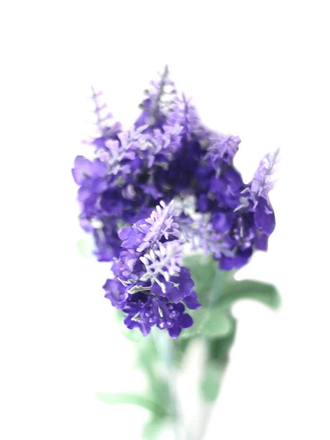 Ветка искусственных цветов "Фиолетовая лаванда" (искусственный шелк, полиэтилен). 33х10х10 см
