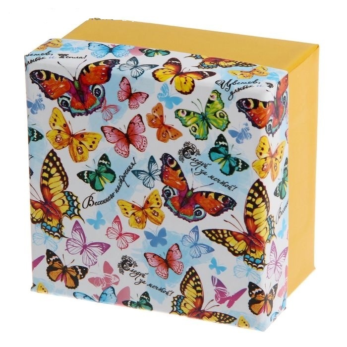 Подарочная коробка "Бабочки", 20х20см