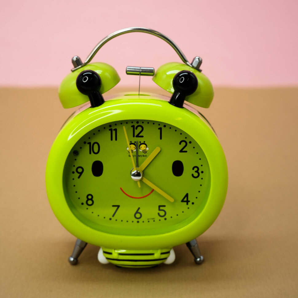 Часы-будильник «Пчёлка Bzz», green