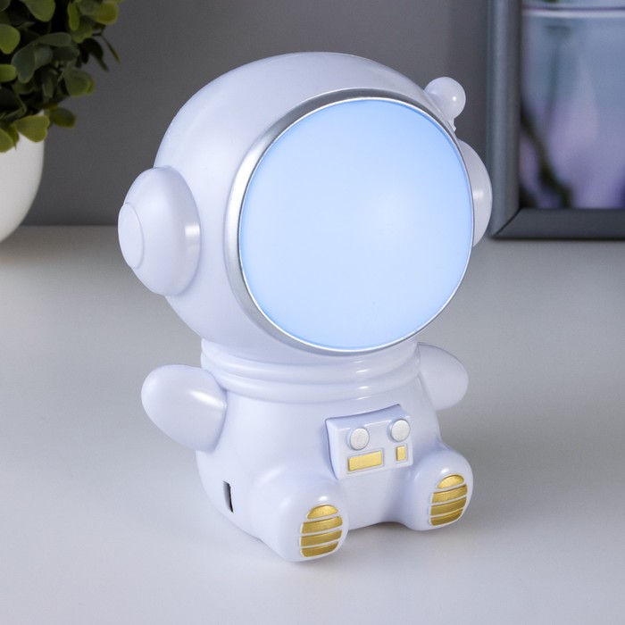 Ночник "Космонавт" LED 1.5Вт USB АКБ белый 9,5х8х10,5 см