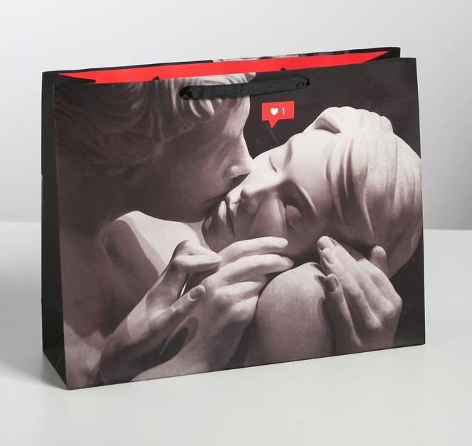 Пакет подарочный 40 × 31 × 11,5 см "Love"