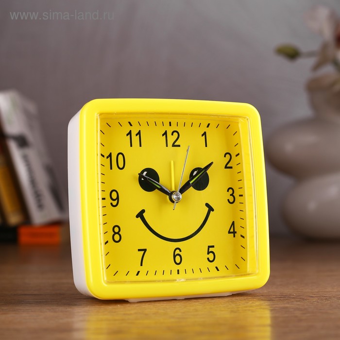 Часы-будильник "Смайл", дискретный ход, d=9 см, ассорти