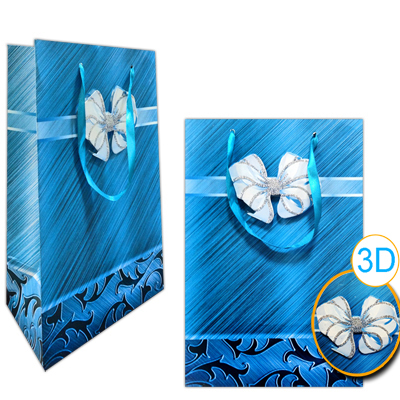 Пакет подарочный, бумага 23х18х10 см "Бабочка на синем фоне"